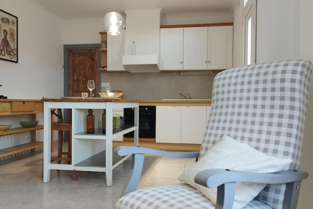 Charmante Maison T2 De Plein Pied Avec Exterieur Calme Aux Arenes Villa Béziers Exteriör bild