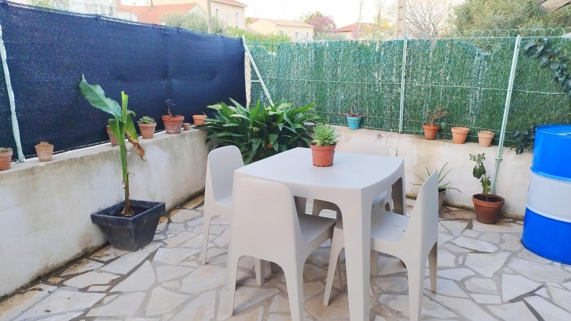 Charmante Maison T2 De Plein Pied Avec Exterieur Calme Aux Arenes Villa Béziers Exteriör bild